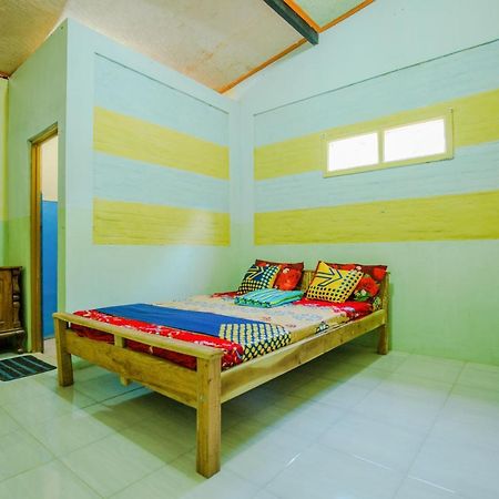 Gandrung Payungan Family Inn Banyuwangi  Εξωτερικό φωτογραφία