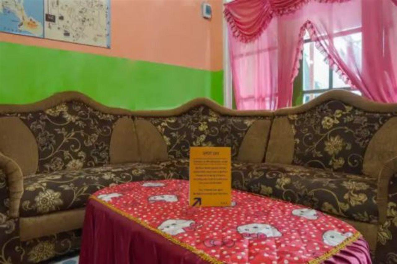 Gandrung Payungan Family Inn Banyuwangi  Εξωτερικό φωτογραφία